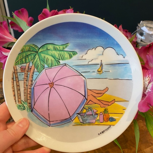 Vintage AGIFTCORP Souvenir Plate - Tropical Beach Scene - Picture 2 of 3